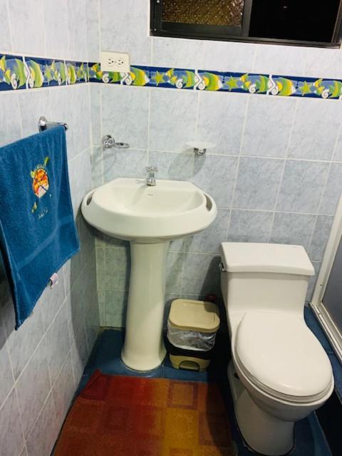 Hostal La Casa De Rodrigo Baeza Exterior foto